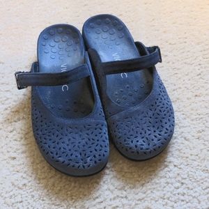 Vionic Orthaheel size 6 Blue Mary Jane Clog Mule